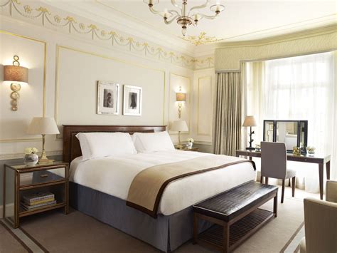 Advice from Claridges, how to make a bed like a 5* hotel. London Luxury Hotels, Luxury Hotel ...