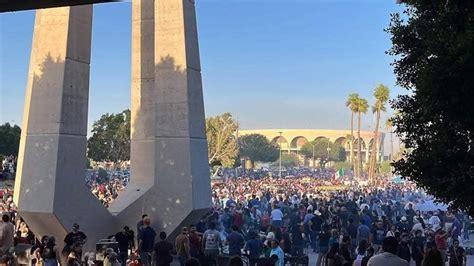 Carne Asada ? en contra de Marina del Pilar 2.0, Plaza De Los 3 Poderes ...