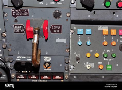 Small Plane Cockpit Controls 的图像结果