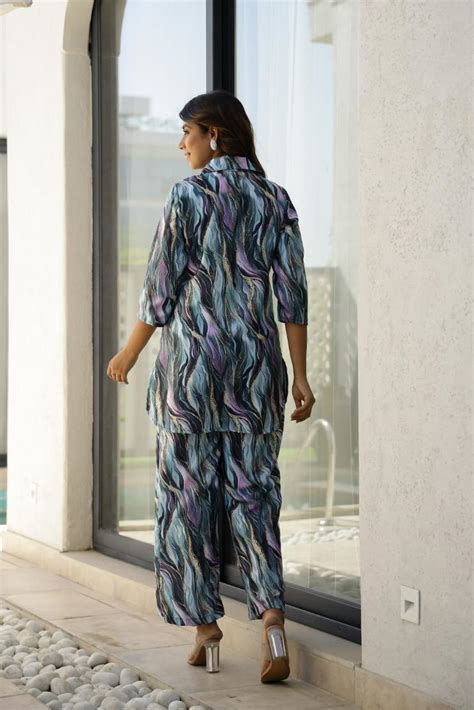 Ocean Waves Satin Pajama Set - Chic & Calming Nightwear – Label Flavia