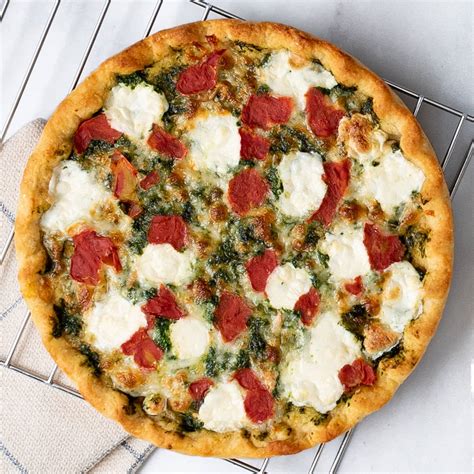 Vicolo Pizza - Pesto Margherita (Corn Meal Crust) - Buy Fresh Produce ...