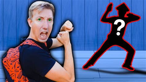 YouTube CWC Hacker Girl 的图像结果