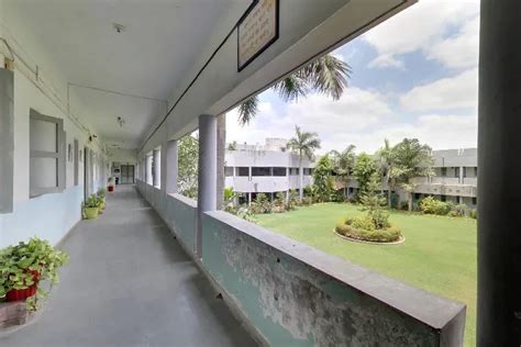 SV Institute of Management Kadi Campus: Photos, Virtual Tour