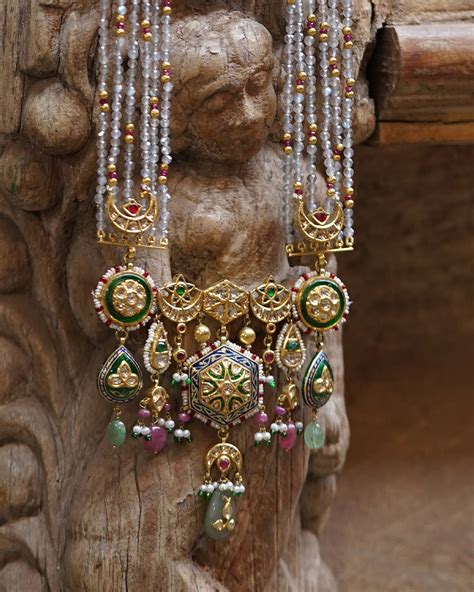 Aira Gold Jaisalmeri Gemstone Necklace – Artisanal Fine Jewellery | AURUS