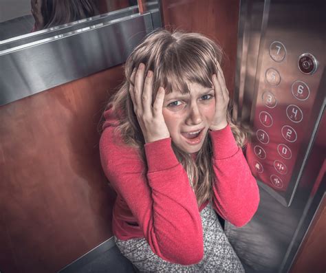 You're Stuck In The Elevator With a Busty Futa Mommy - Futa Taker POV