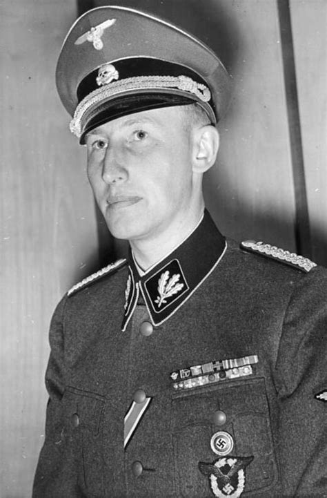Al Holocausto en familia: cómo hacer que tus hijos detesten a los nazis ...