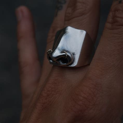 Dennis Rodman Ring – Suna Bonometti