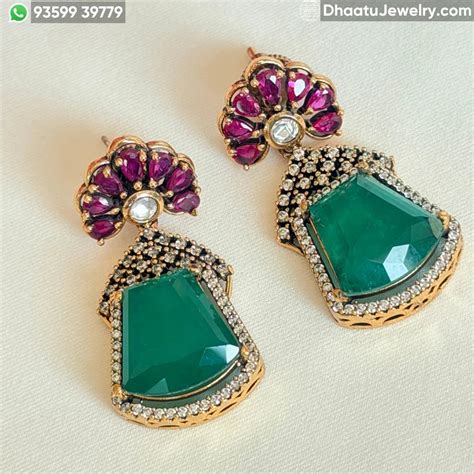 Handcrafted Gold-Plated Emerald Green Stone Collar Set with Real Polki ...