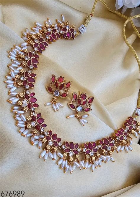 Binni's Wardrobe Binnis Wardrobe Golden Kumud Necklace Set Price in ...