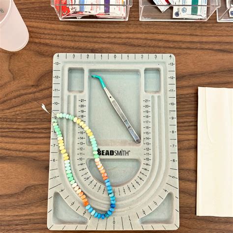 Marathon Jewelry Making Class – Coral Strands