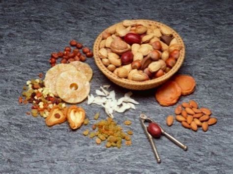 20 Best Workout Snacks [Fitness Foods]