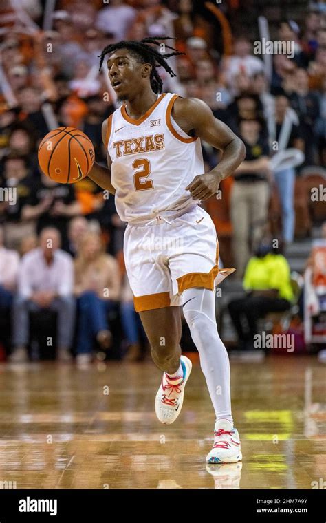 Center. 07th Feb, 2022. Marcus Carr #2 of the #20 Texas Longhorns in ...