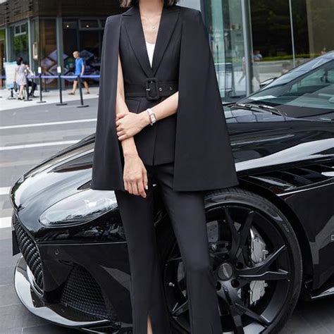 Black Cardigan Business Suit 的图像结果