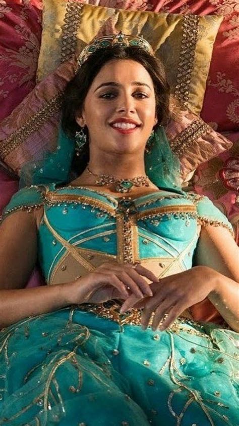 Aladdin star naomi scott breaks down princess jasmine s whole new ...