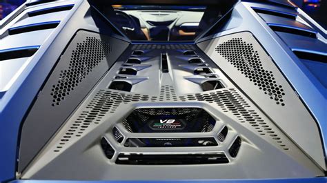 Lamborghini Temerario India Launch: Price, Specs & Features