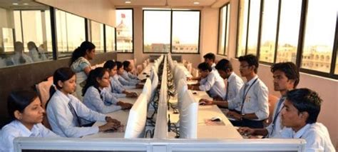 Ranibhai Agnohotri Institute of Computer Science and Information ...