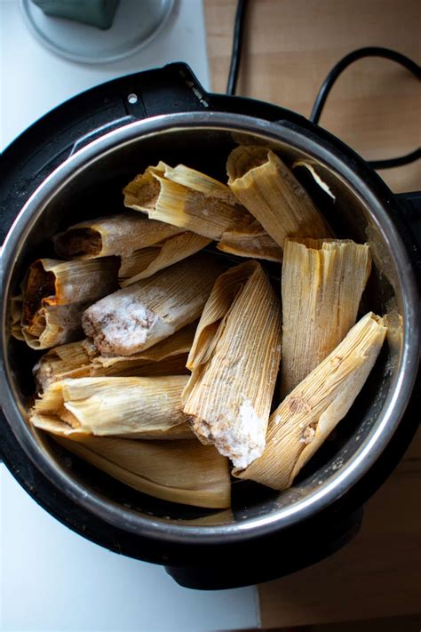 8 Easy Ways To Reheat Tamales {Fresh or Frozen} - ¡HOLA! JALAPEÑO