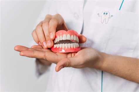 Best Dental Implant in Housing Bord Colony