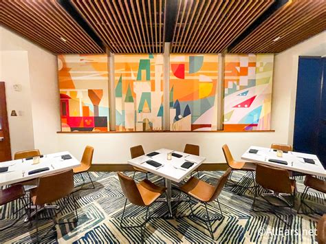 PHOTOS: First Look at Breakfast From Steakhouse 71 in Disney's ...