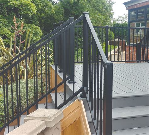 Trex - Signature Railings — Kubek Furniture