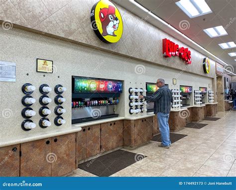 Una Fuente De Soda En Un Buc Ees Foto de archivo editorial - Imagen de ...