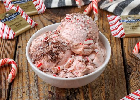 Candy Cane Ice Cream - Barefeet in the Kitchen