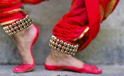 Buy MBI Bharatnatyam and kathak dancing Anklet (Ghungroo) |Musical ...