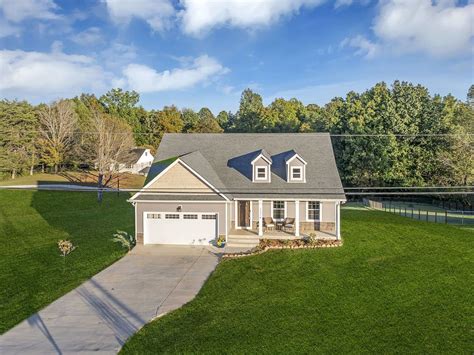 1376 Taylor Town Rd, White Bluff, TN 37187 | Zillow