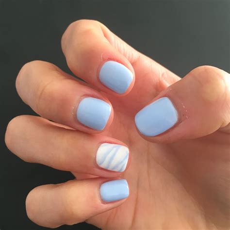 blue nails gel