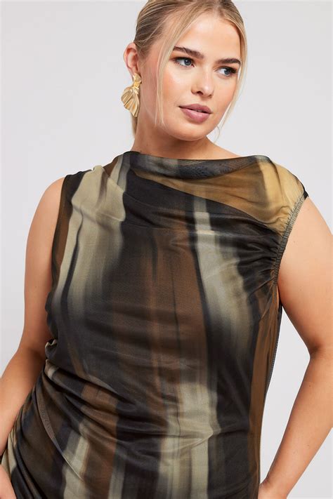 YOURS LONDON Plus Size Brown Abstract Print Slash Neck Dress | Yours ...