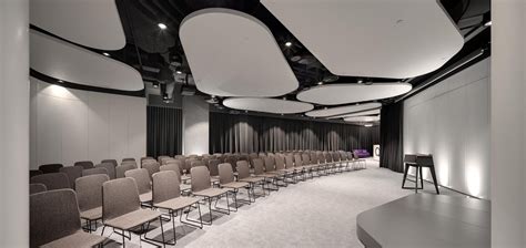 Conference Hall 的图像结果