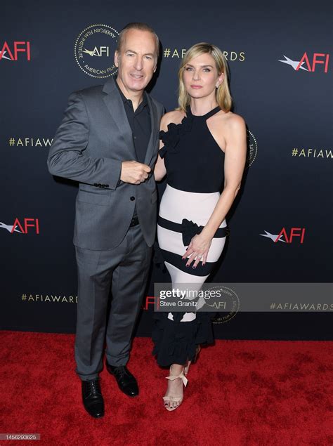 Rhea Seehorn's feet