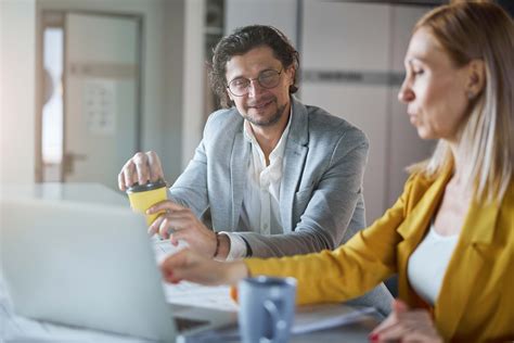 Example Program in Management 的图像结果