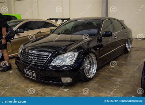 2022 Toyota Crown Royal Saloon