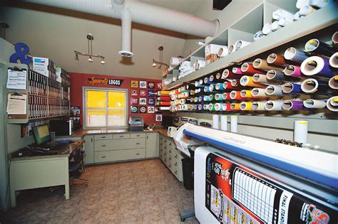 Fun Shop Local Sign Ideas 的图像结果