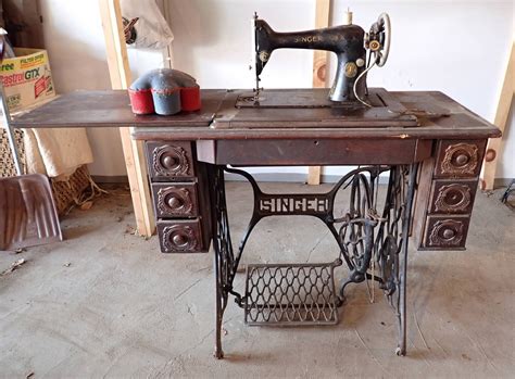 Using a Treadle Singer Sewing Machine 的图像结果