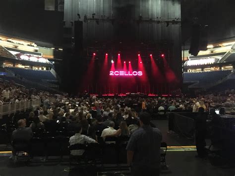 What Are Floor Seats Like At A Concert | Viewfloor.co