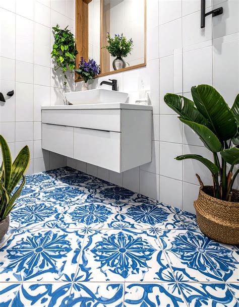 15 Stylish Small Bathroom Flooring Ideas for Any Home
