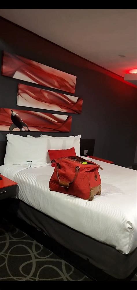 THE ASTRO PASADENA HOTEL - Prices & Motel Reviews (CA)