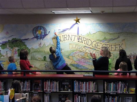 Bits ‘n’ Pieces: Artist’s Burnt Bridge Creek school mural fetes ...