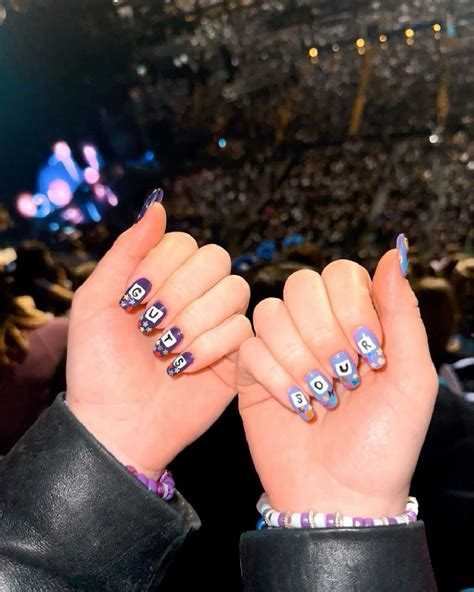 Discover 61 Olivia Rodrigo Nail Ideas and Olivia Rodrigo Concert Nails ...