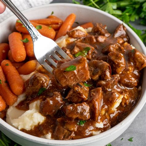 Slow Cooker Beef Tips and Gravy - Slow Cooker Meals