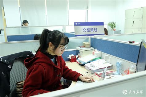 家教有良方，教育专家走进郑州99中助力学校家庭教育工作--新闻中心