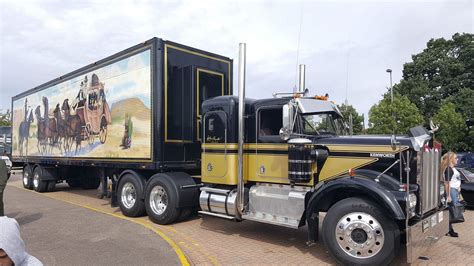Smokey And The Bandit Trucks