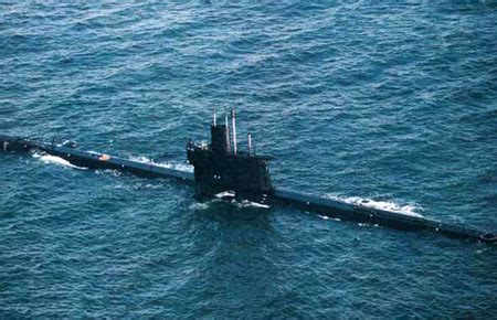 中国035型"明"级常规潜艇 - 知乎