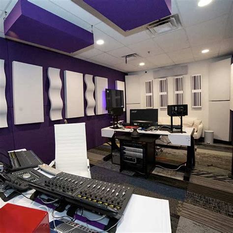 Las Vegas Recording Studio, Las Vegas, NV | Production | Peerspace
