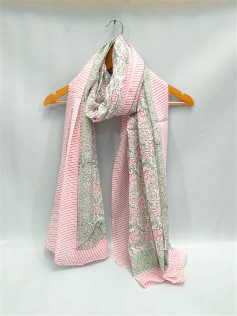 2 Meter Dupatta / Stole Hand Block Mul-Cotton - TSPDSM28 – The Street Pal