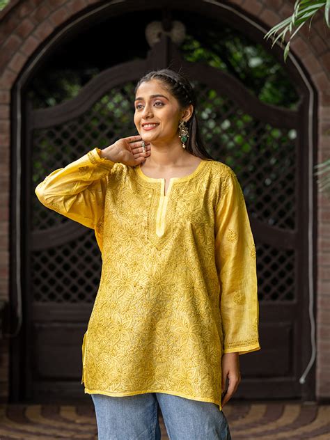 Floral Chikankari Embroidered Kurta – Craftroots