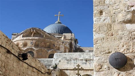 Jesus Christ's Tomb at the Church of the Holy Sepulchre Older Than 4th ...