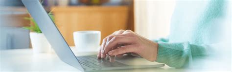 Operating my company in Dubai from abroad - Decisive Zone